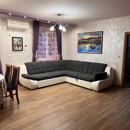 Euro House * Burgas City