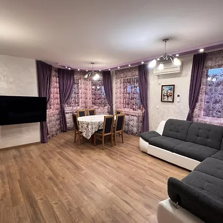 Euro House Ferienhaus Burgas City